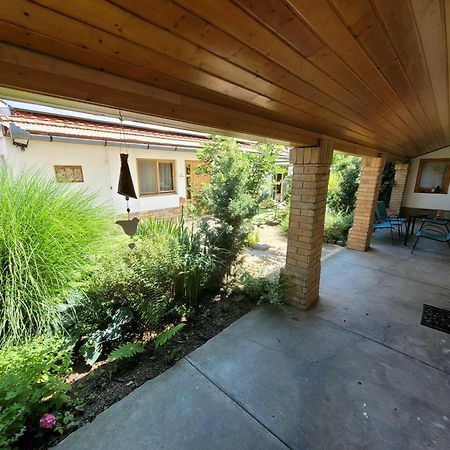 Mandula Apartman Seghedin Exterior foto