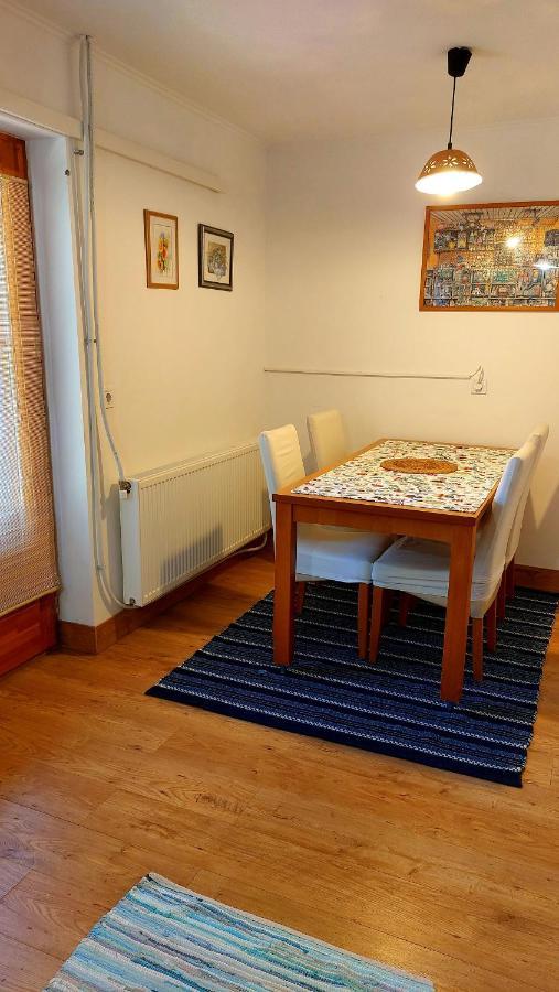 Mandula Apartman Seghedin Exterior foto